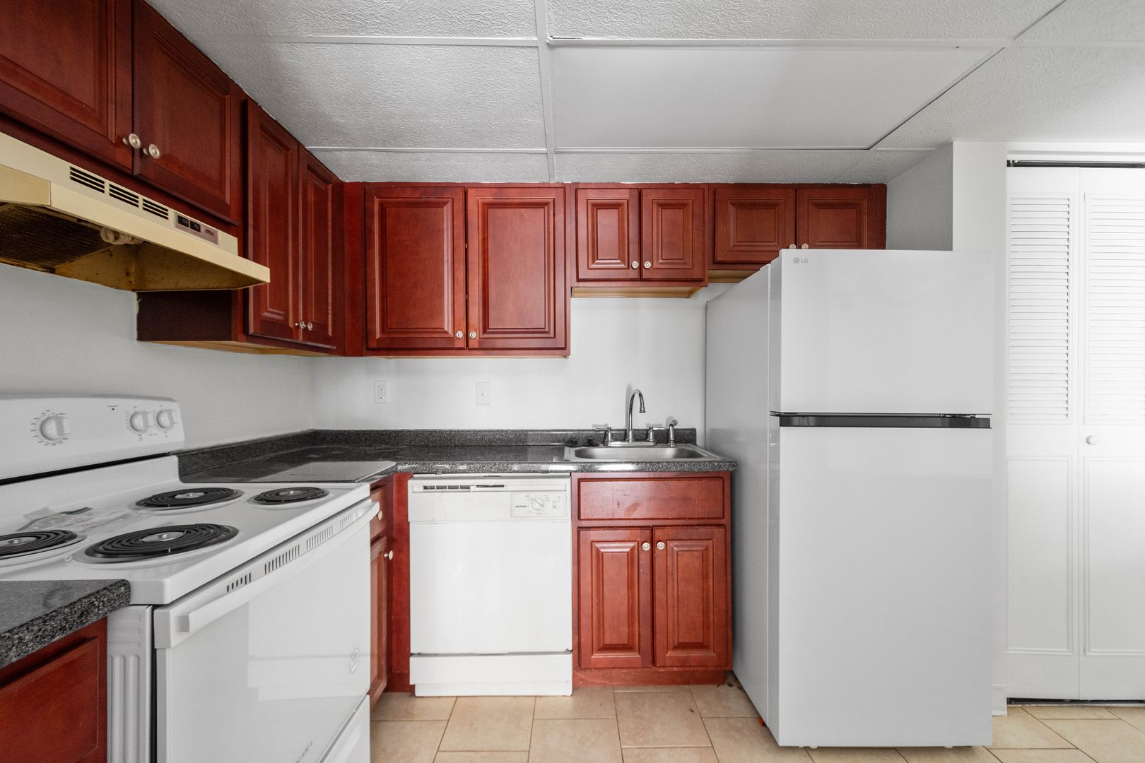 McKeesport Apartment: 2850 Washington Blvd