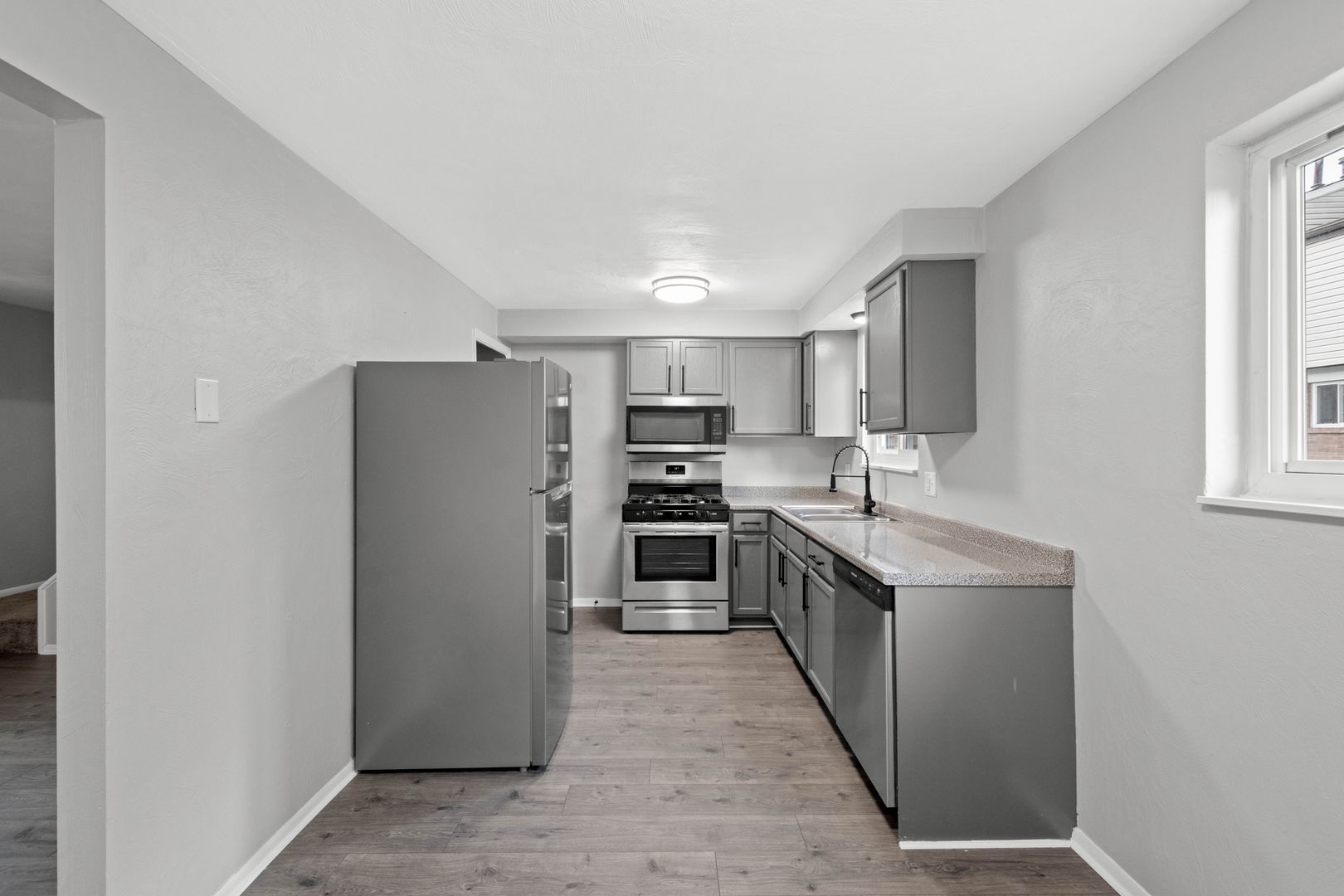 Pittsburgh Apartment: 1567 Cathell Road