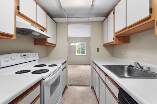 Unbeatable 2 bedroom home in Wilkins Township available October 1!