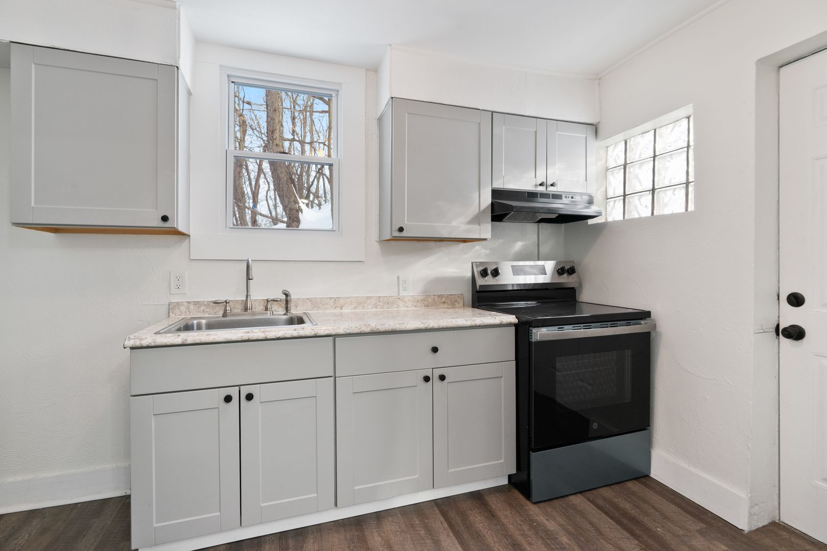 Pittsburgh Apartment: 7700-7704 Stanton Avenue