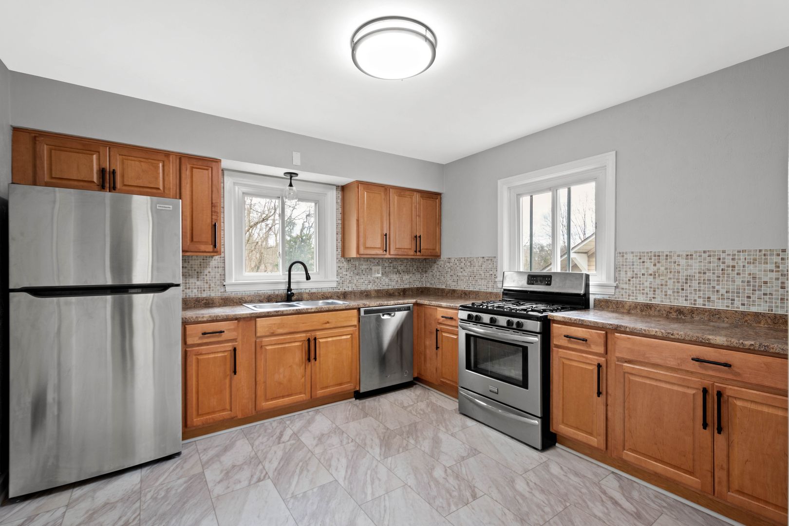 Pittsburgh House: 2603 Laketon Road