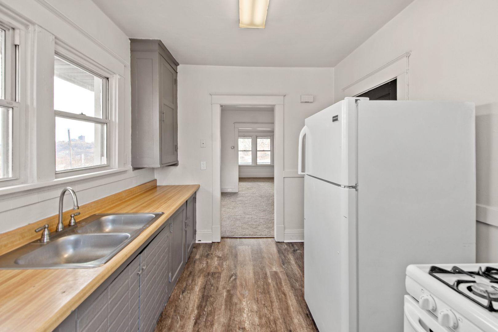Pittsburgh Apartment: 1024 Steuben Street
