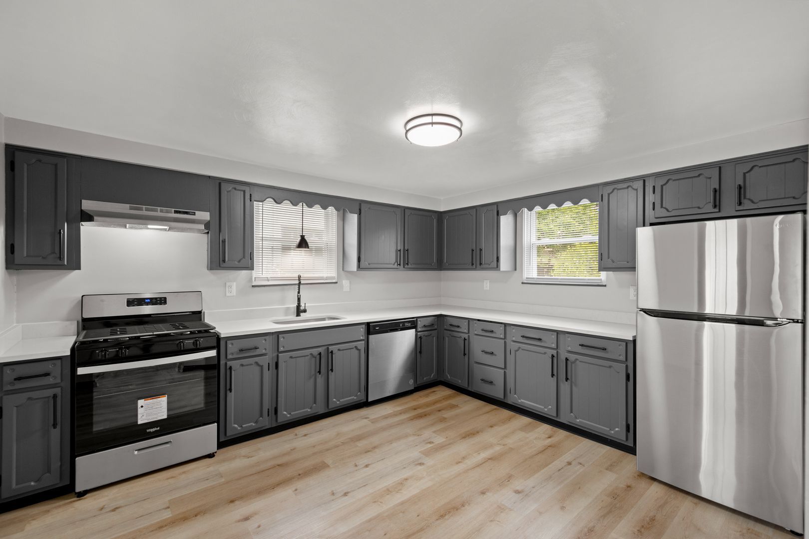 Mckees Rocks House: 1417 Fleming Ave