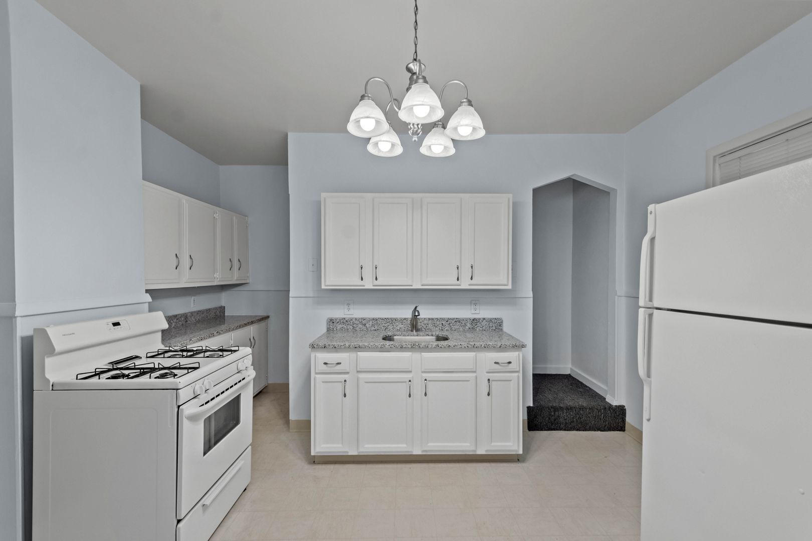 Pitcairn House: 565 6th Street
