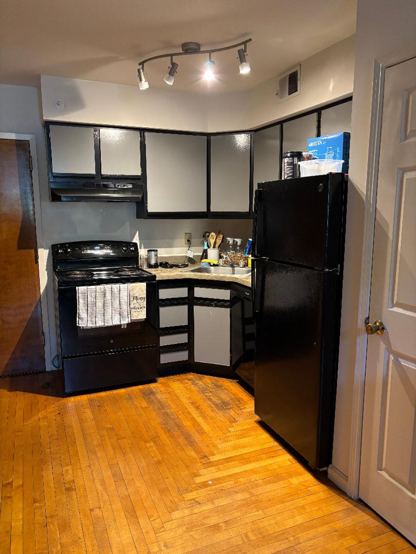 Spacious 1 Bedroom Loft