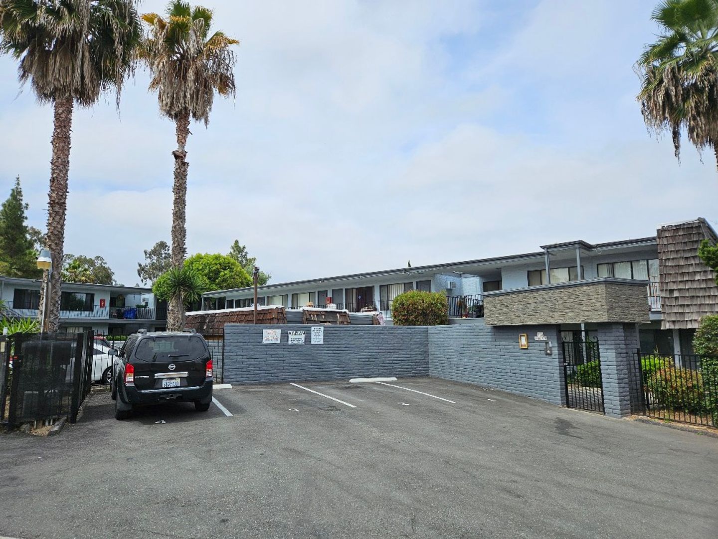 Spring Valley Apartment: 9721 Dale Ave