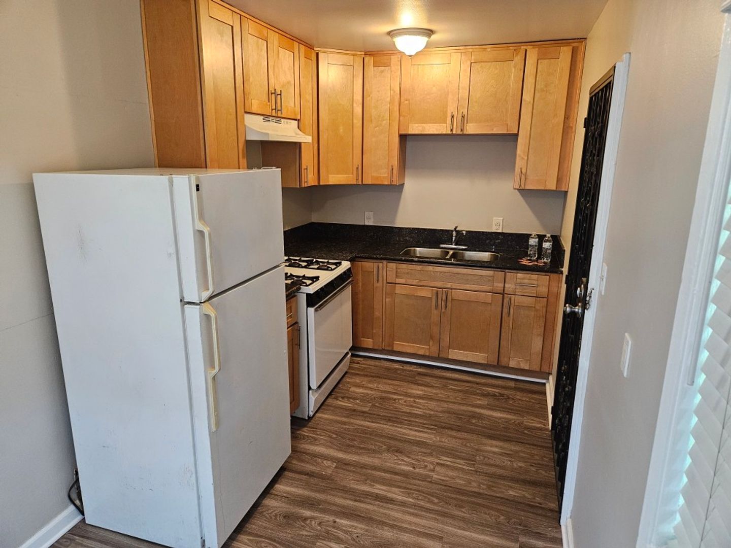 San Diego Apartment: 5218-5224 Imperial Ave.