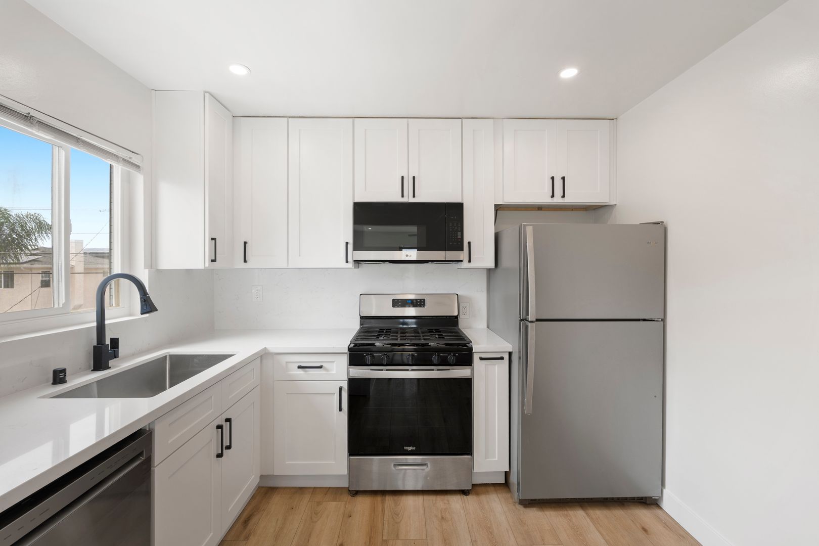 Imperial Beach Apartment: 228-230 Elm Ave