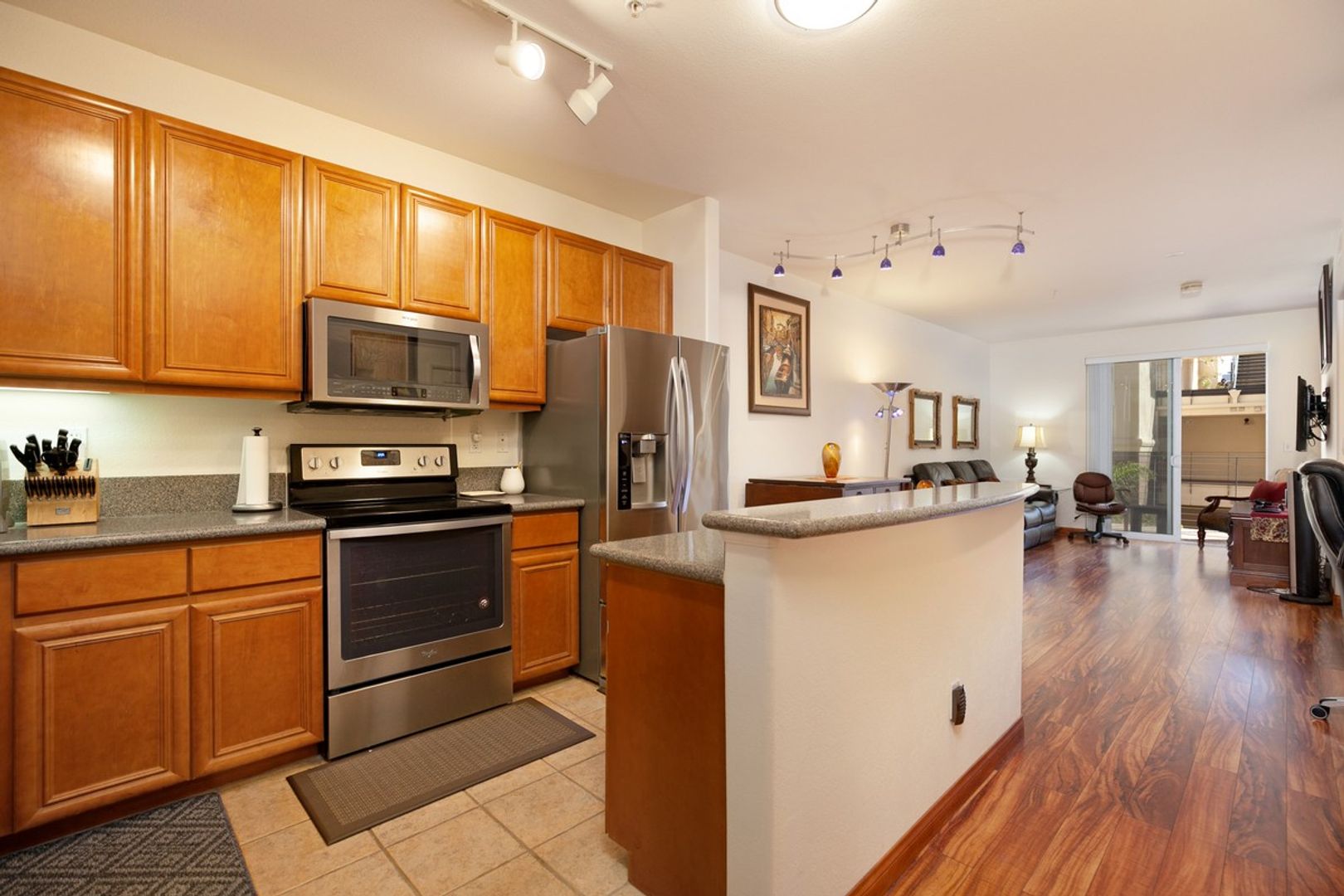 San Diego Condo: 350 K Street #413