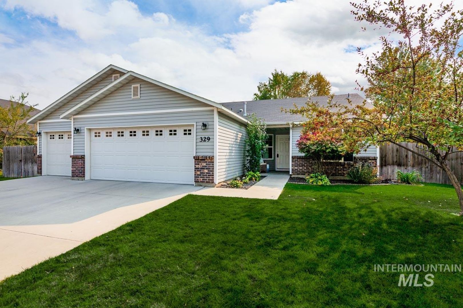 Meridian House: 329 E. Kaibab Trail Street