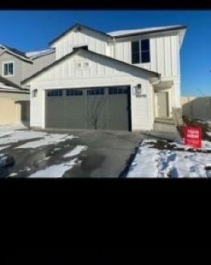 Meridian House: 4370 Pale Creek Ave.