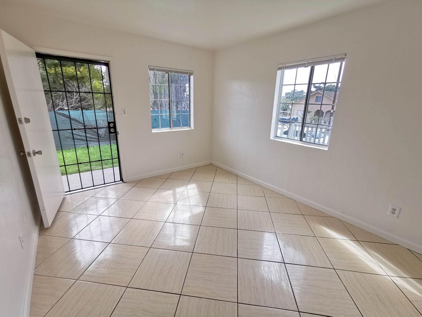 San Diego Apartment: 2029-2033 Osborn Street
