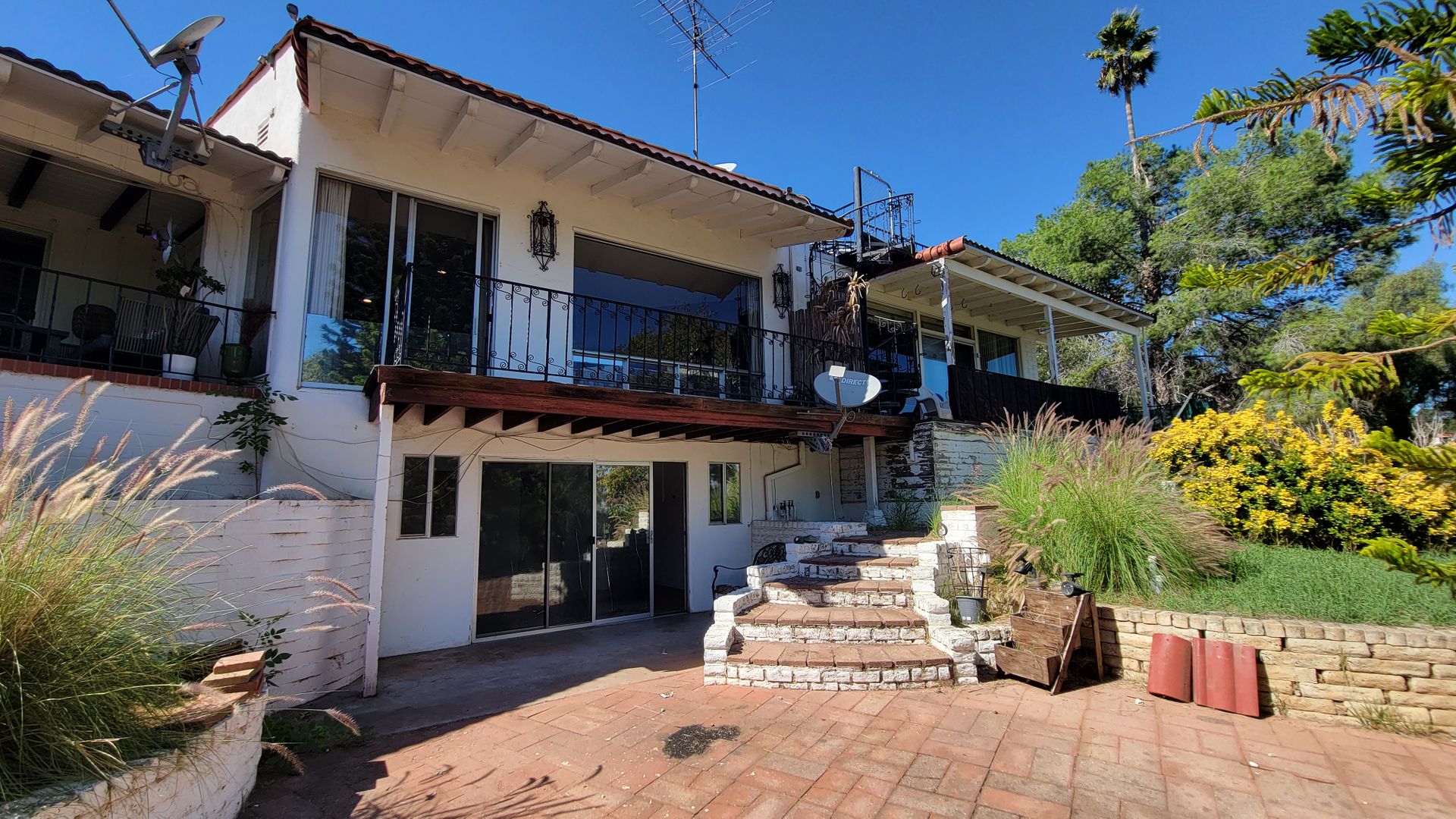 Escondido Apartment: 2242 - 2262 ALEXANDER DR.