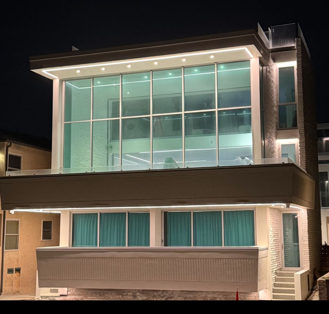 Seal Beach Apartment: 1421 E Seal Way