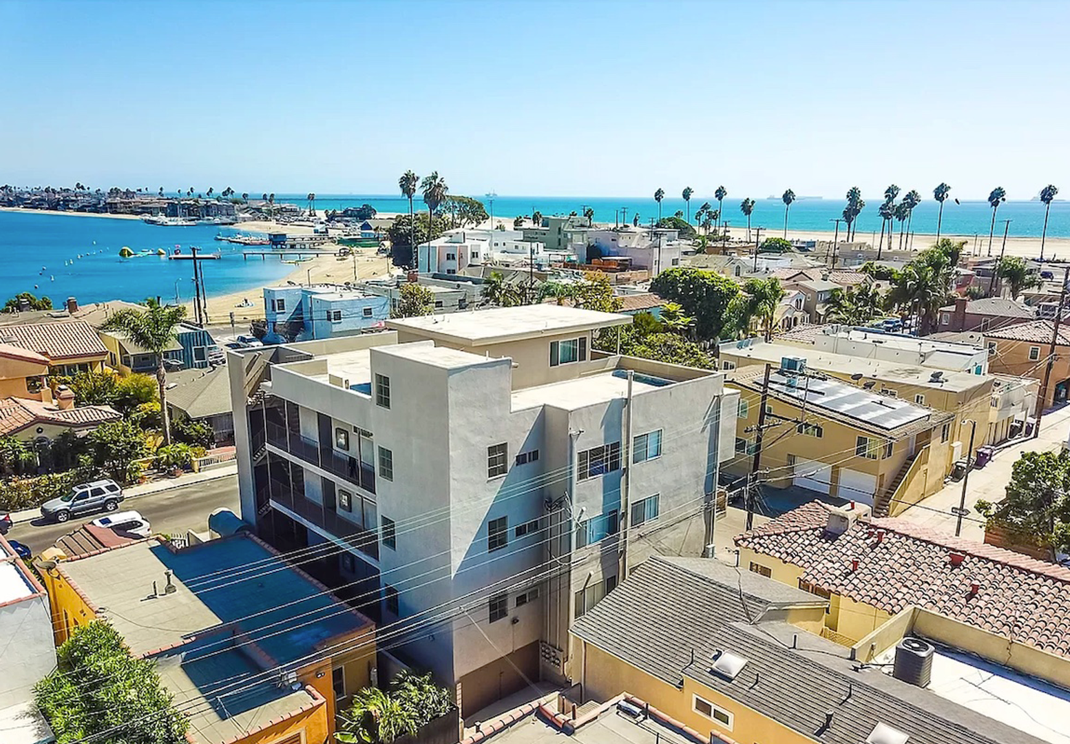 Long Beach Apartment: 101 Claremont Avenue