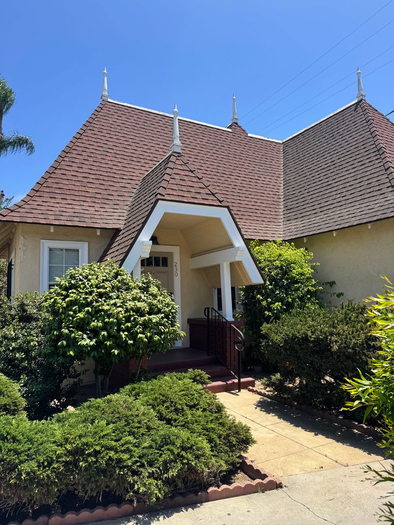 Long Beach Apartment: 2202-2230 E. Lowena Dr