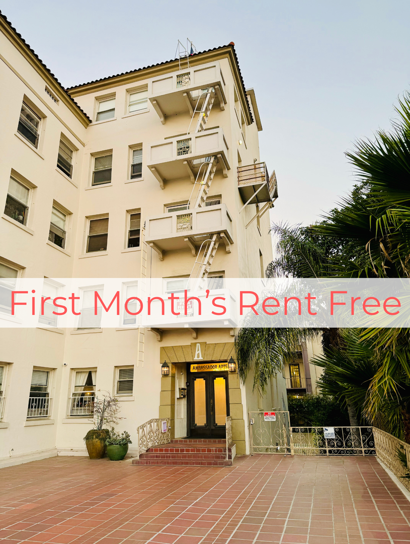 Long Beach Apartment: 35 N. Alboni Place