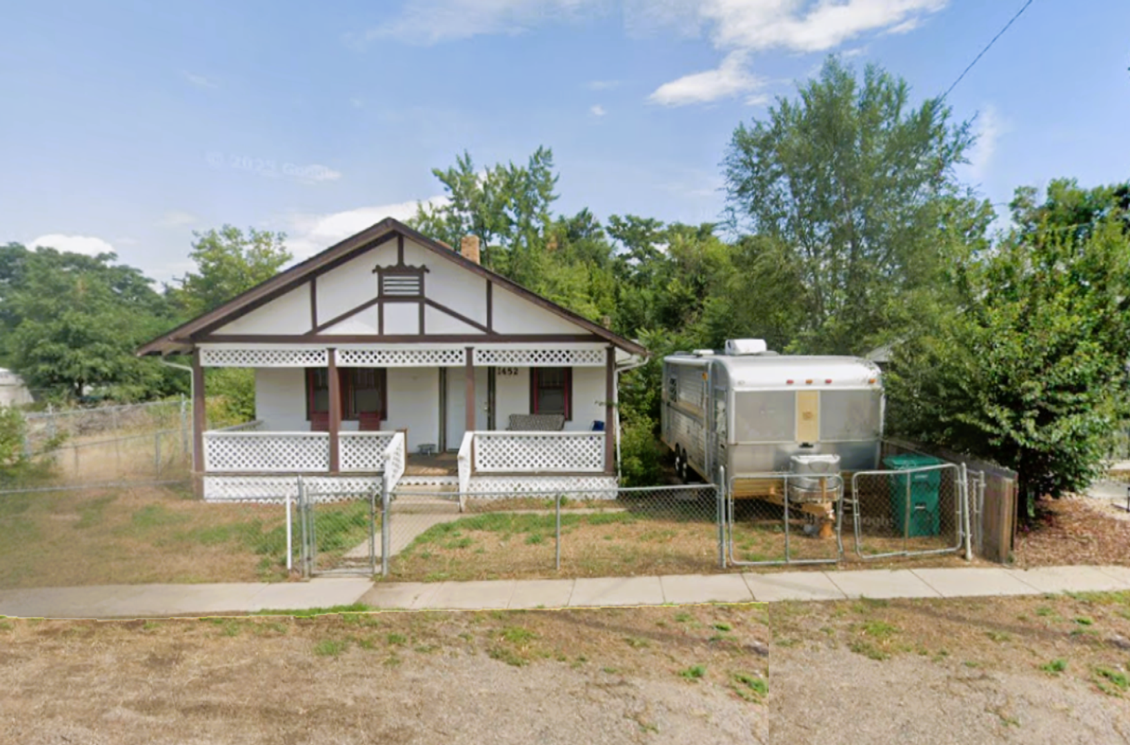 Lakewood House: 1452 Benton St