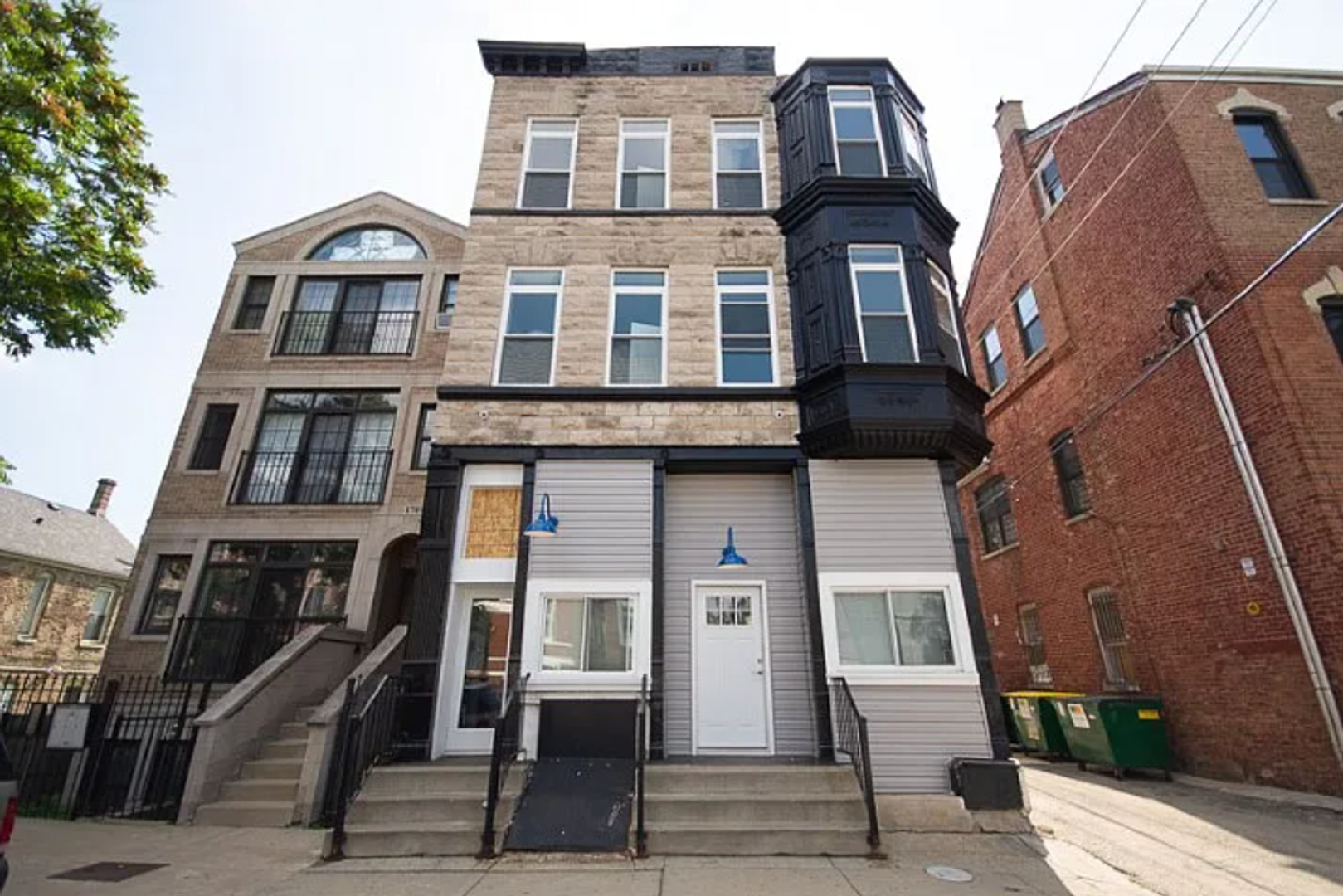 Chicago Apartment: 1711 S Carpenter St.