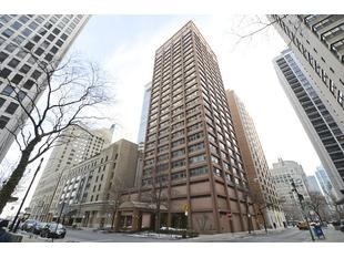 Chicago Condo: 247 E Chestnut #504