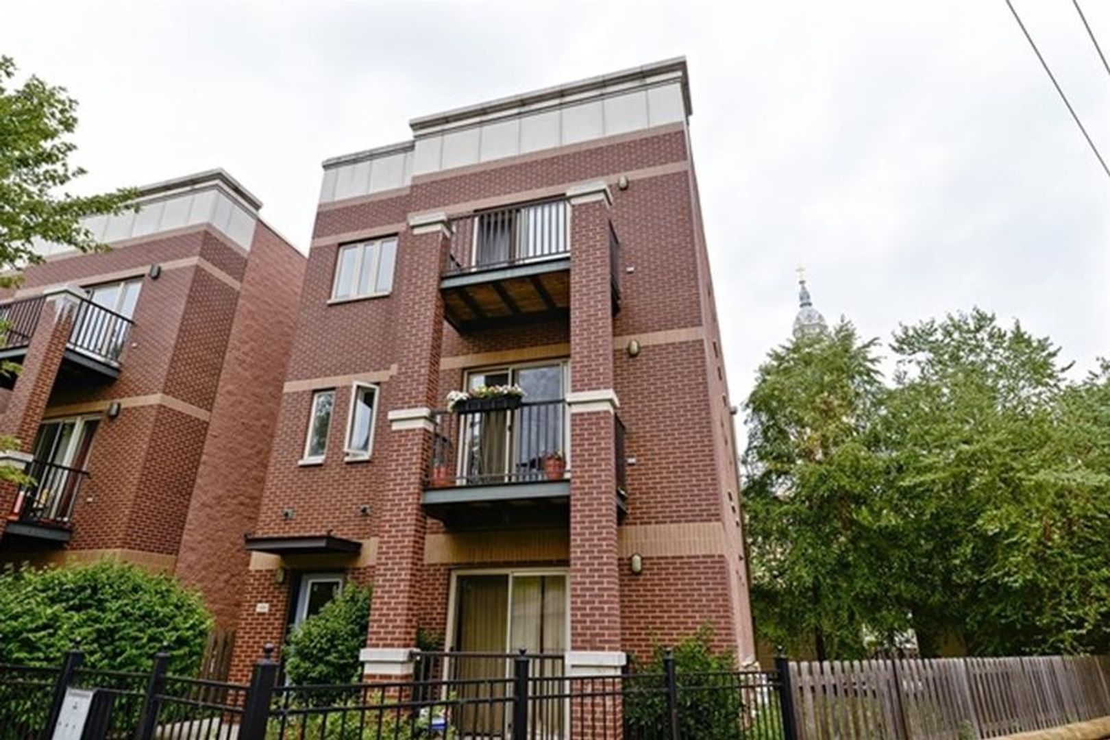 Chicago Apartment: 1110 W Washburne