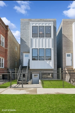 Stunning 3b2b Apartment in Humboldt Park – photo 1