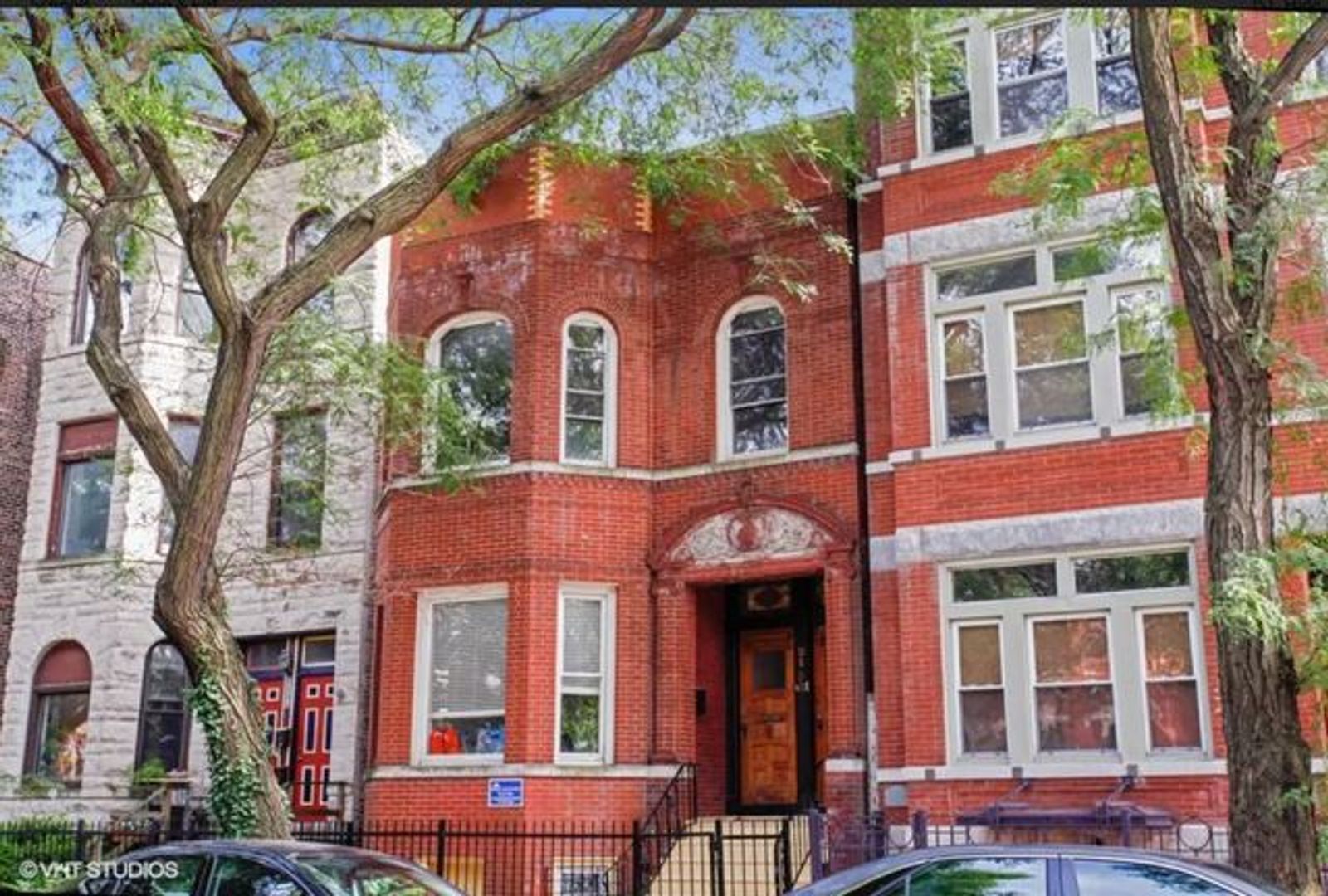 Chicago Apartment: 2153 W Potomac Ave,