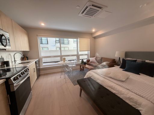Stunning Studios on Broad! – photo 1