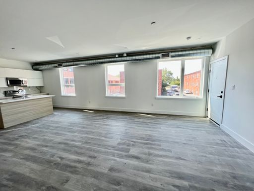 2BR apartments in prime South Philly location with Parking! Packer Park. – photo 1