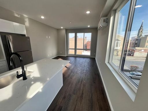 Studio Apartment – 1230 n Marshall St - Unit 2F, Philadelphia, PA 19122
