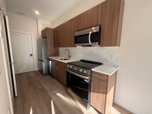 130 W Girard Avenue - The Archer One Bedrooms – photo 1