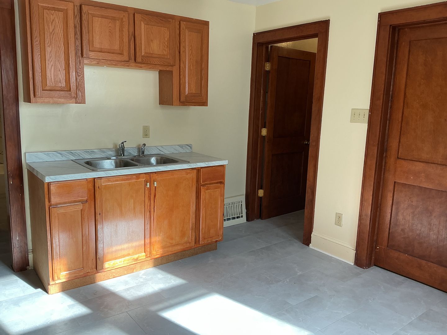 Milwaukee Apartment: 5342-5344 N. 35th St.