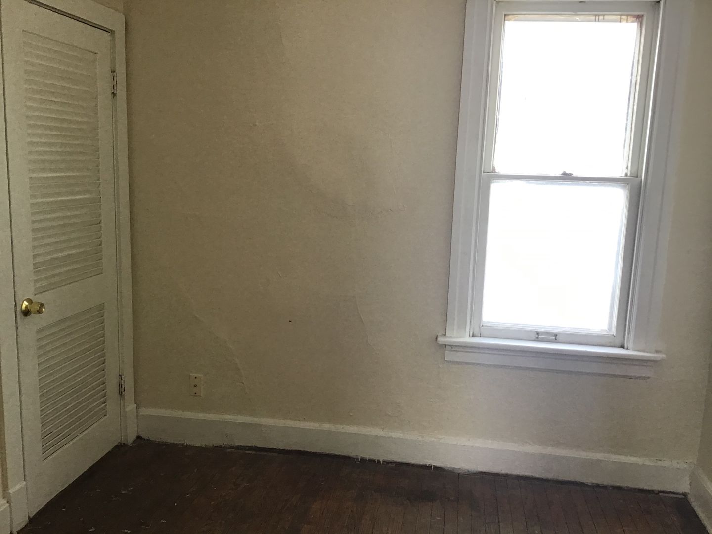 Milwaukee Apartment: 4047-4049 N 19th St