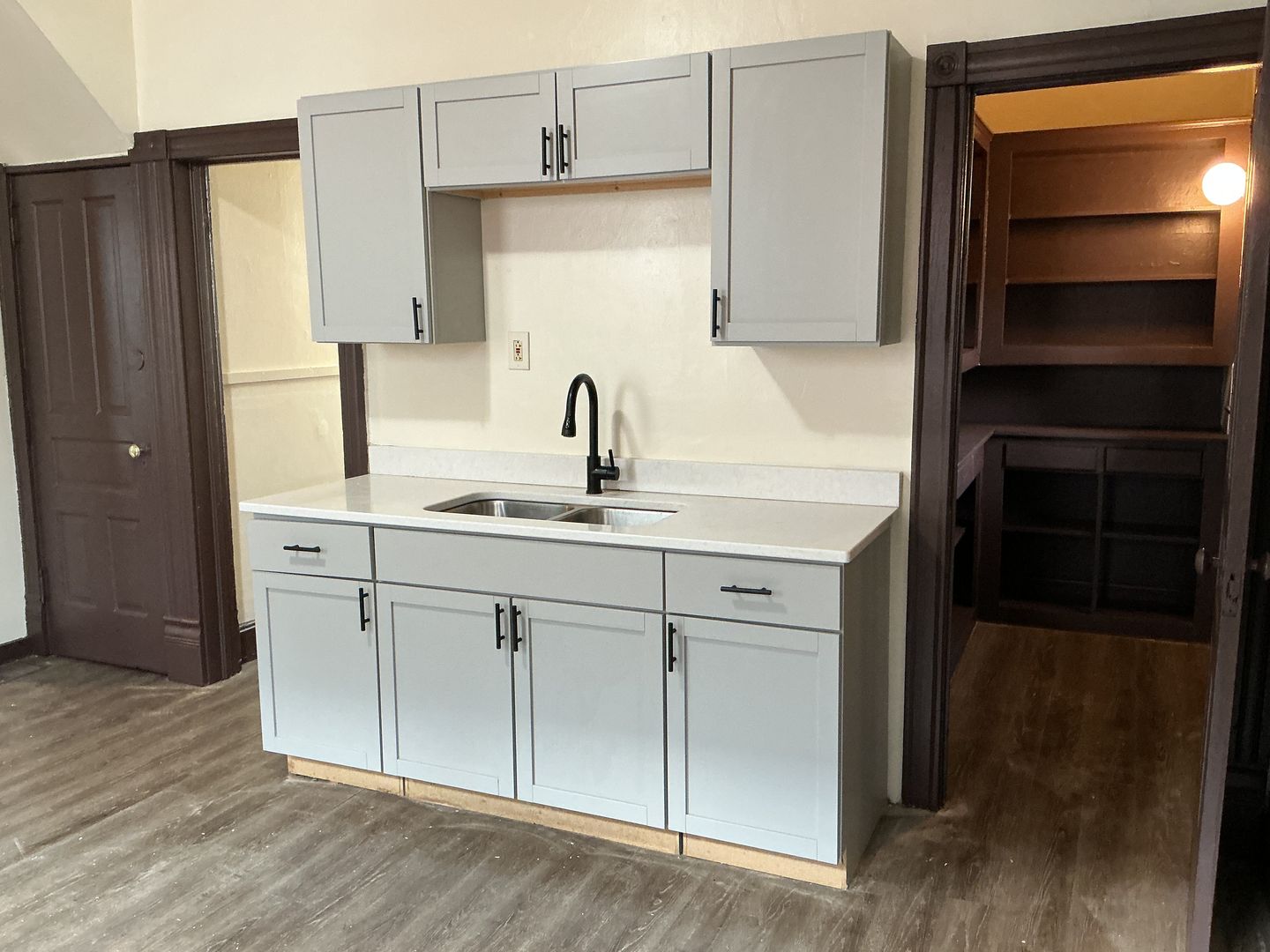 Milwaukee House: 3754 N 6th St