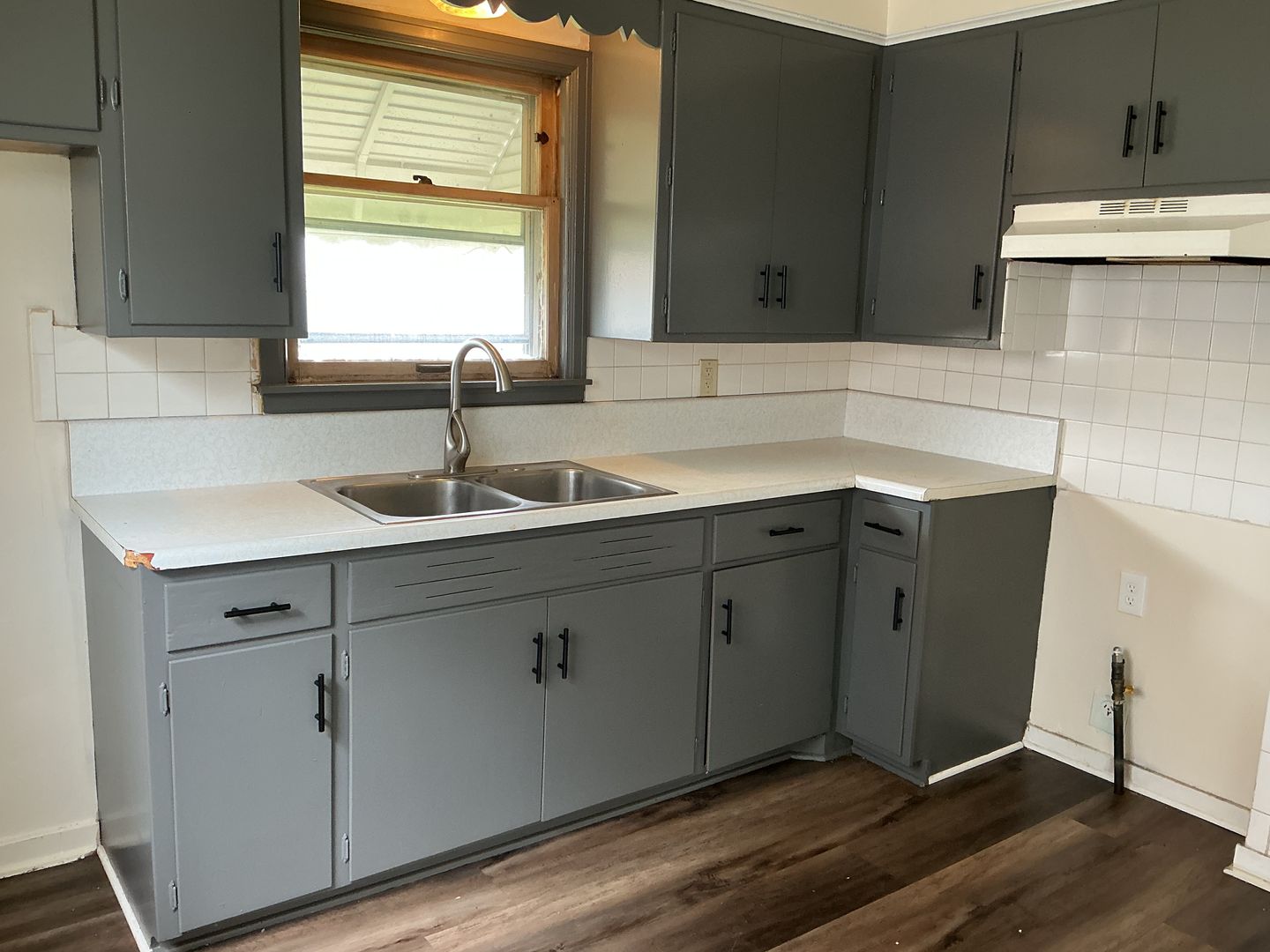 Milwaukee House: 4643 N Parkway Ave