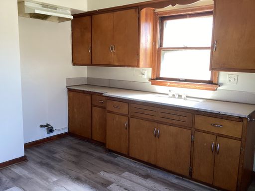 2 Bedroom Upper Duplex – photo 1