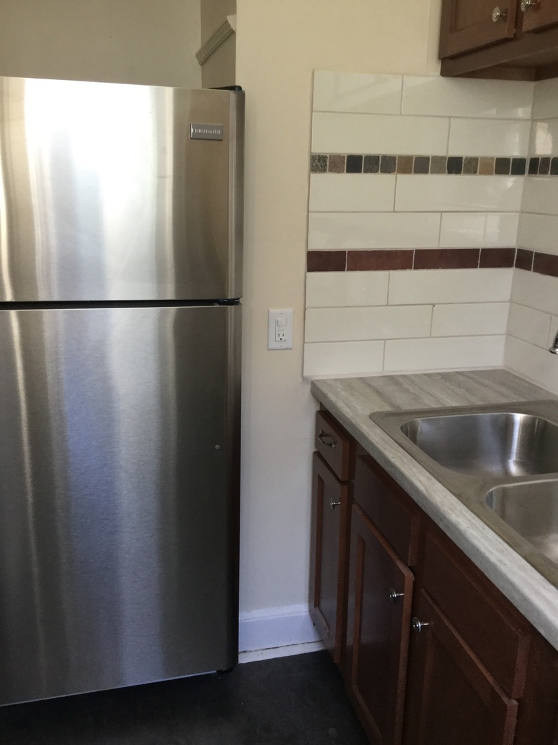 Milwaukee Apartment: 2150 N Booth St