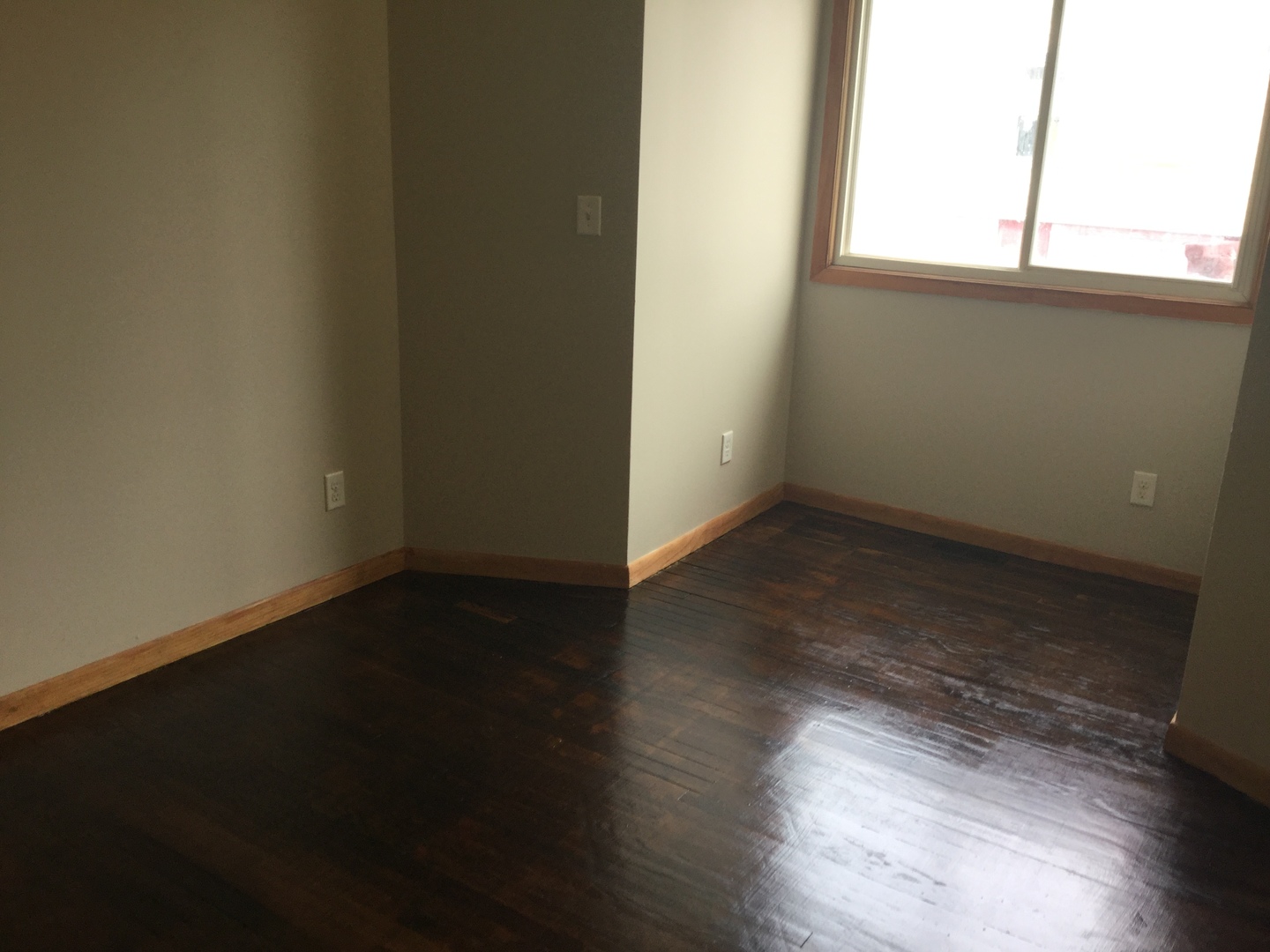 Milwaukee Apartment: 3133 W. Clybourn St.