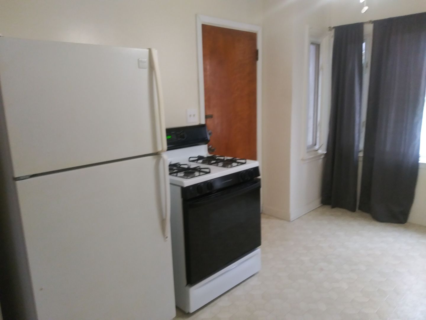 Milwaukee Apartment: 8735 W Center St.