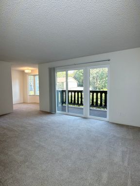 2 Bed 1 Bath Rental at 1908 North Oakes, 15, Tacoma, WA – photo 1