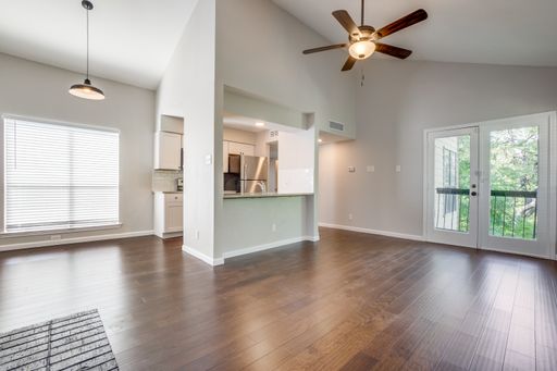 9730 Whitehurst, Unit 27 – photo 1