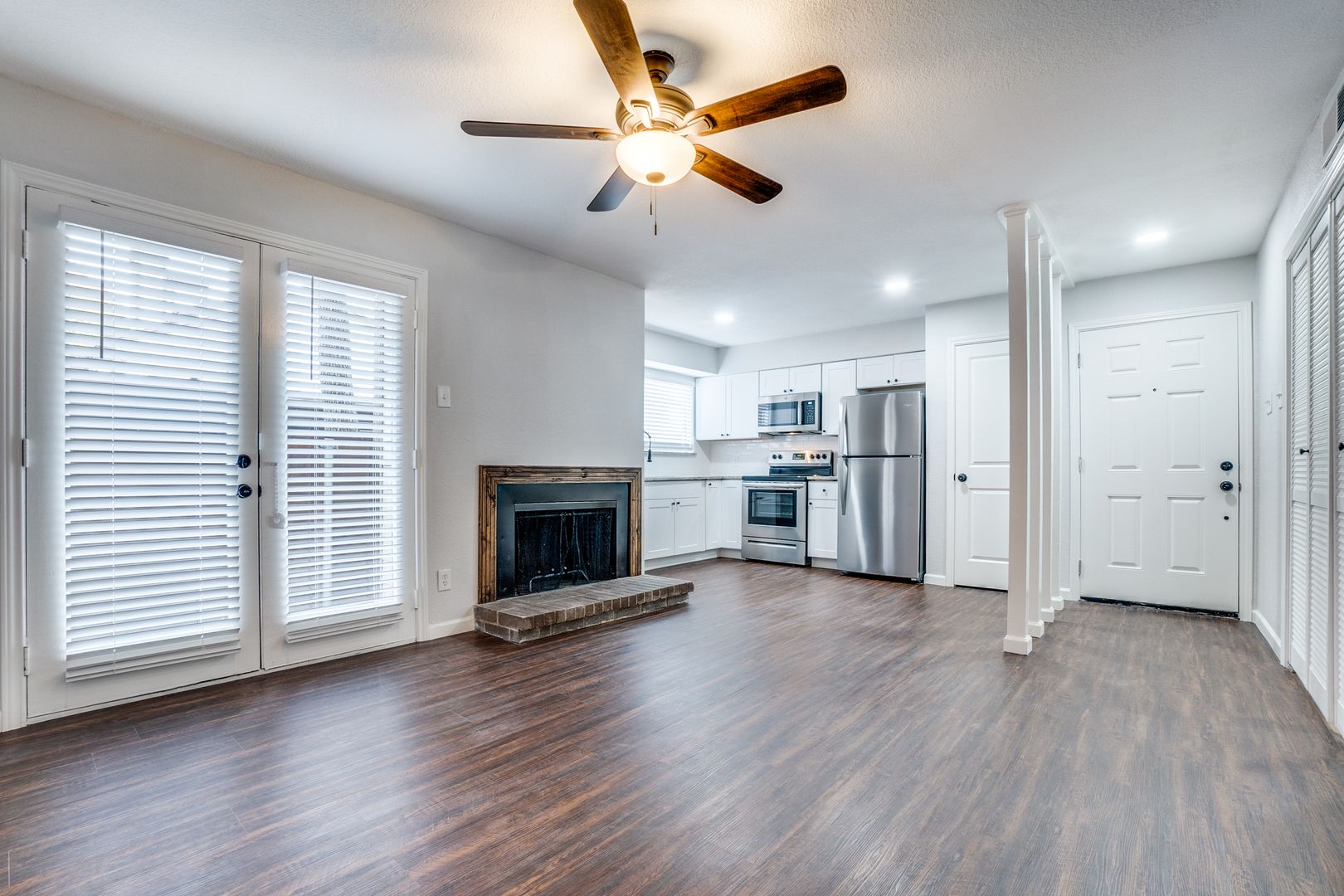 Dallas Condo: 9730 Whitehurst