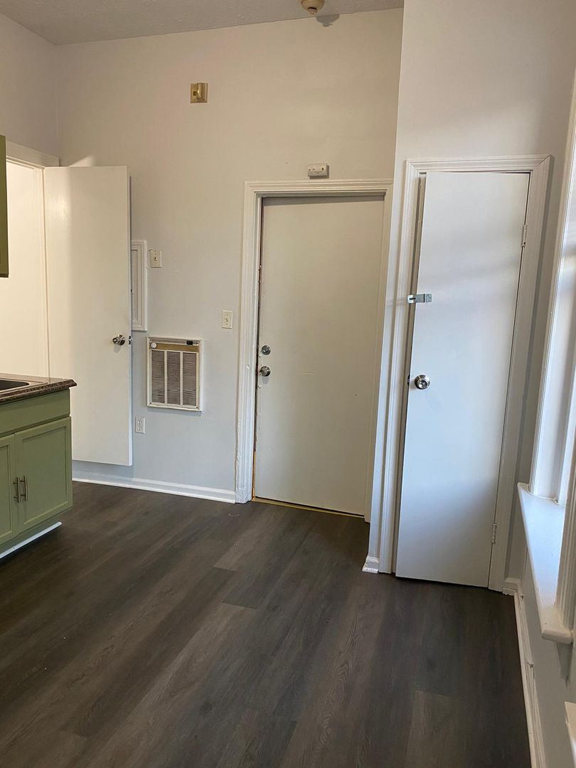 Meriden Apartment: 81 West Main Street