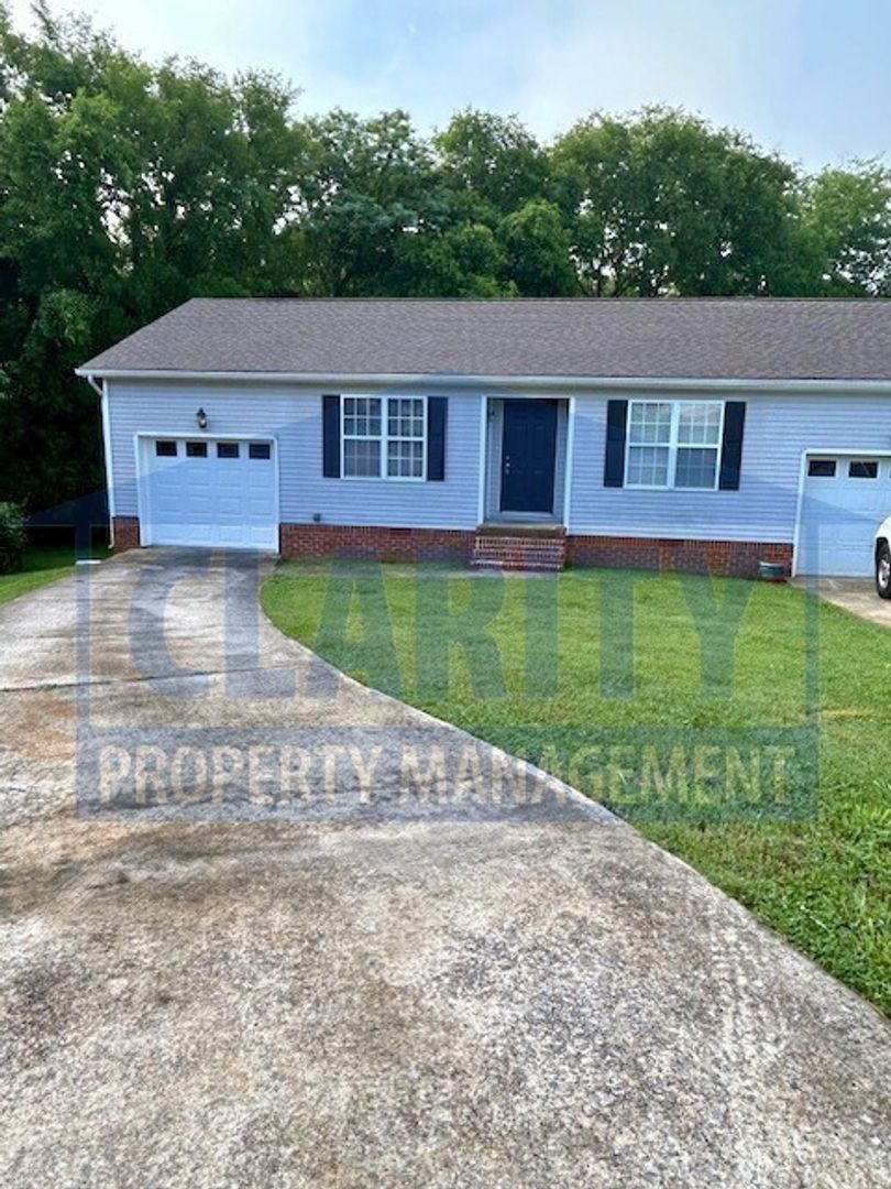 Cleveland House: **129 Brooke Lane NE