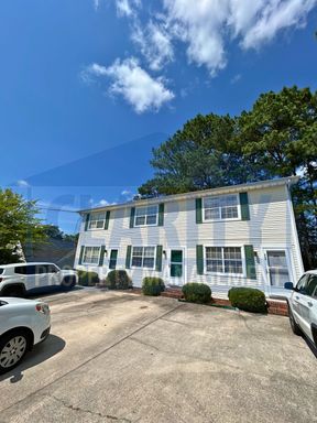 Two bedroom townhome w/ private back deck – photo 1