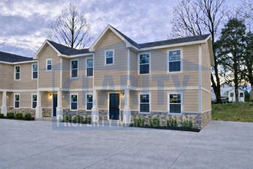 *Student Housing* All utilities included!