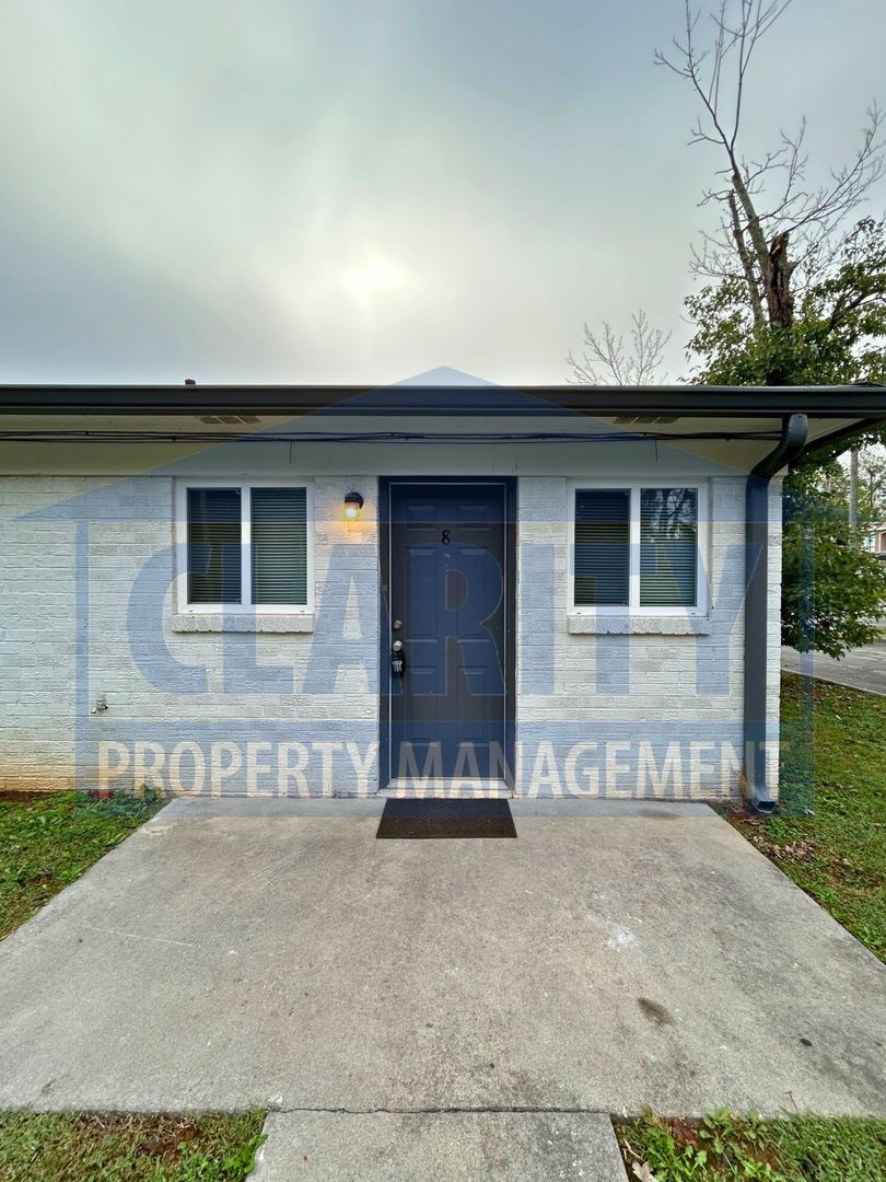 Cleveland Apartment: 1709 Clemmer Street NE