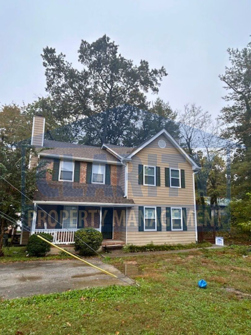 Hixson House: 4955 Lavender Trail