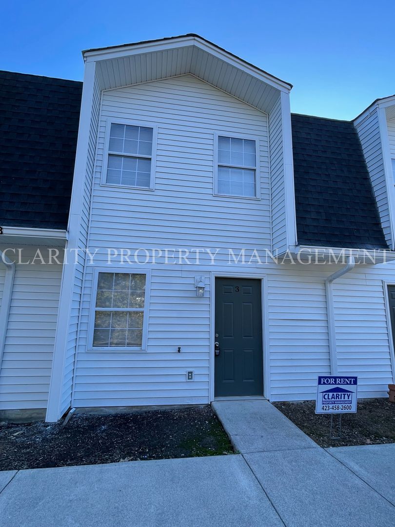 Cleveland Apartment: 2203 Old Harrison Pike