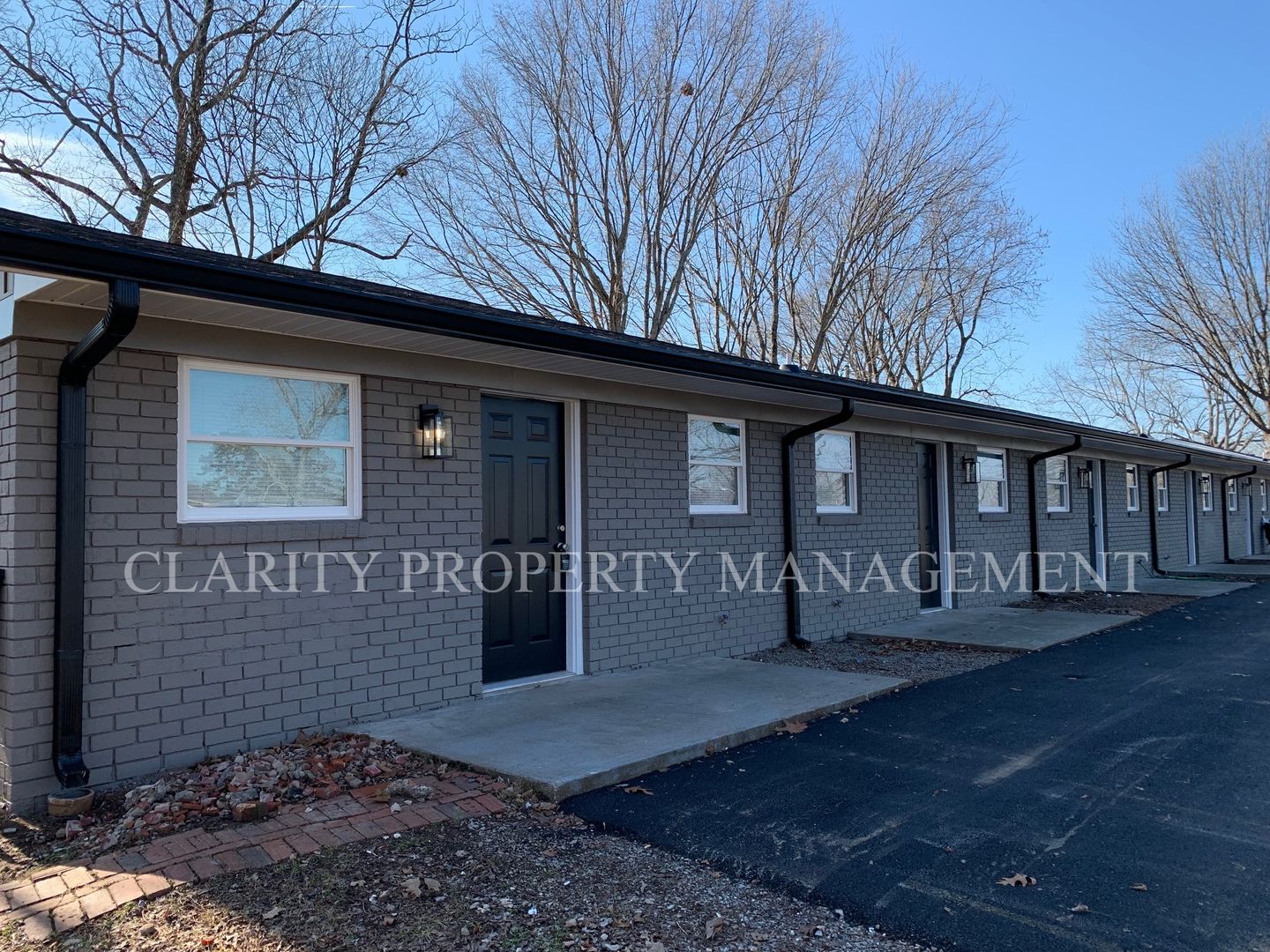 Cleveland Apartment: 1030 Hardwick St. NE